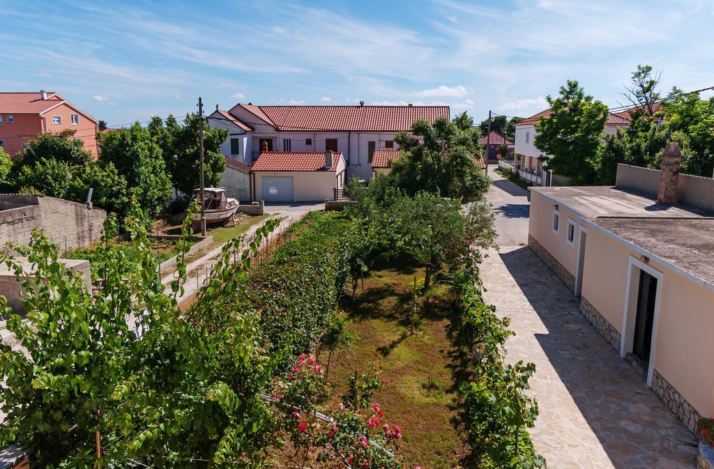 Apartments Jadranka Привлака Екстер'єр фото